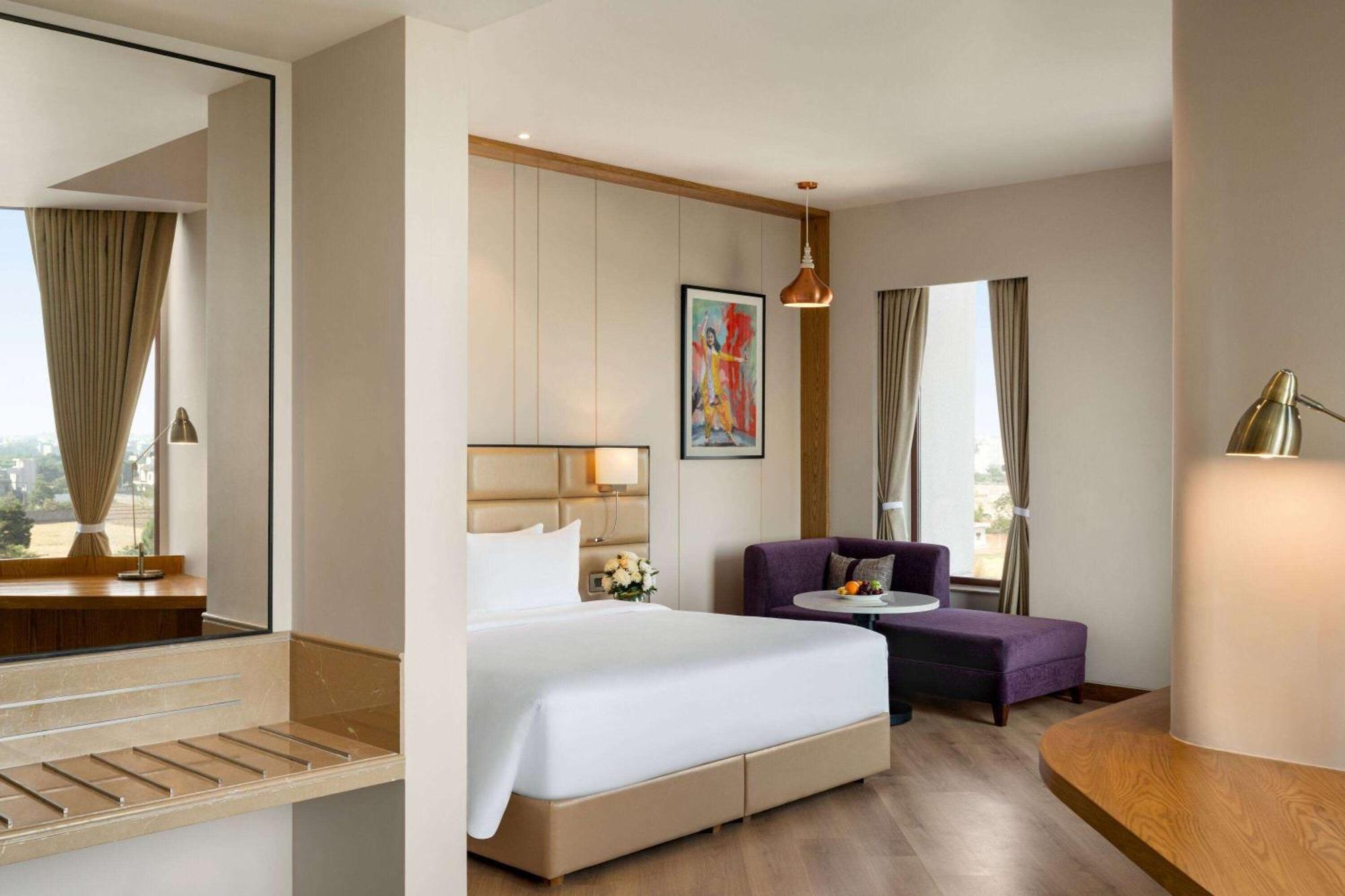 Ramada Encore By Wyndham Amritsar Airport Luaran gambar