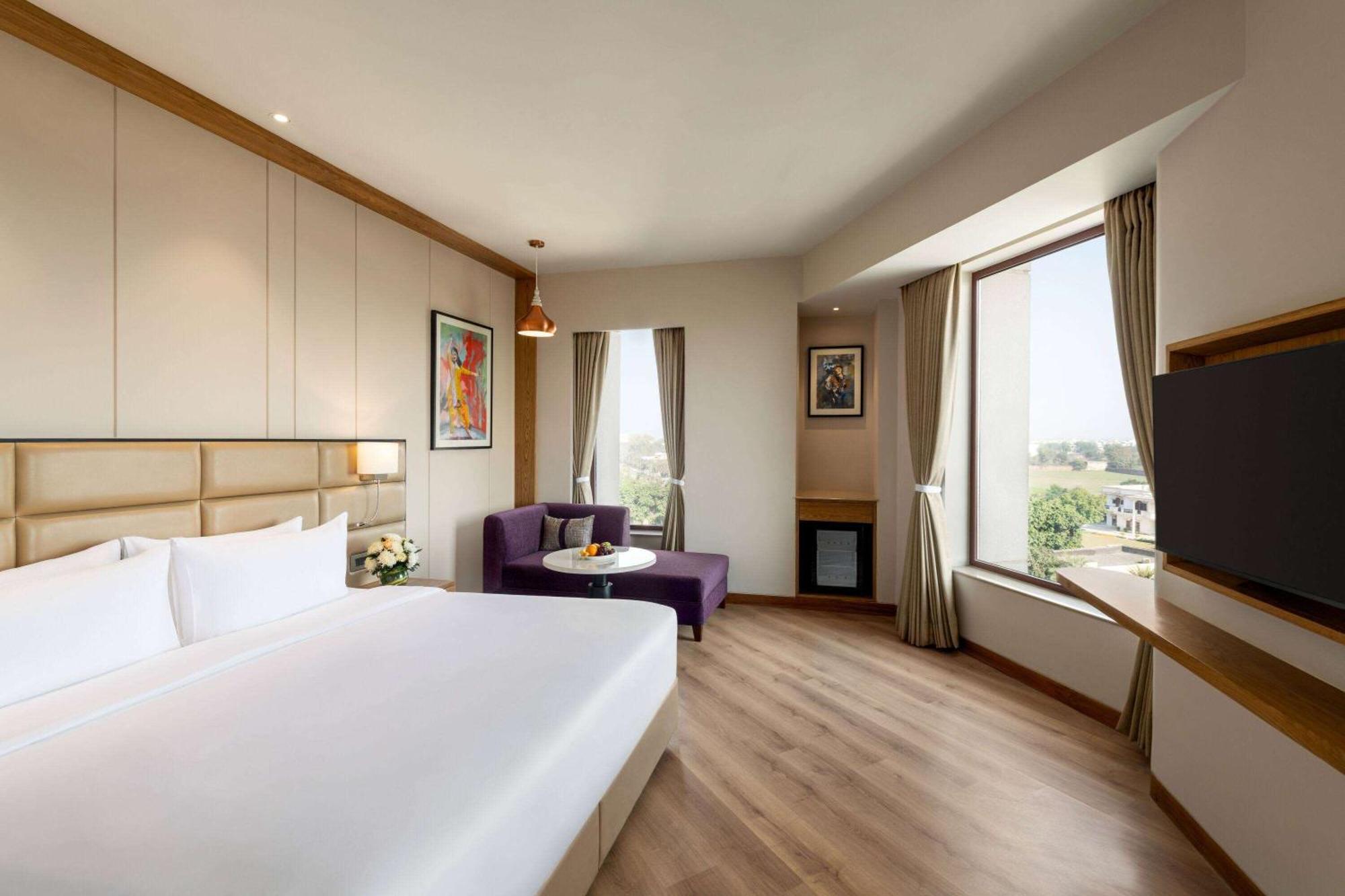 Ramada Encore By Wyndham Amritsar Airport Luaran gambar
